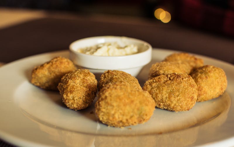 Mozzarella sticks with dipping sauce